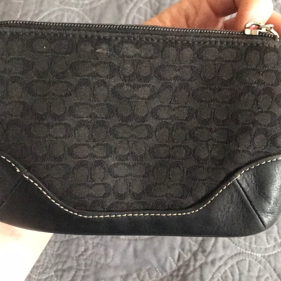 Coach wristlet - Picture 6 of 8